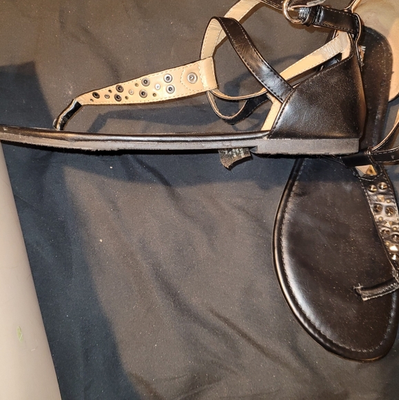 Sandals - Picture 3 of 5